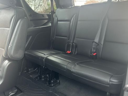 Used 2021 GMC Yukon Denali w/ Denali Premium Package image 25