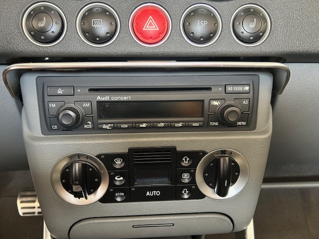 Used 2004 Audi TT 1.8T FWD image 14