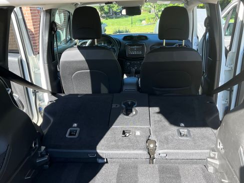 Used 2020 Jeep Renegade Altitude image 15