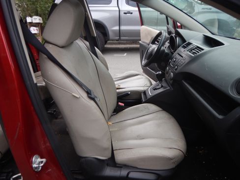 Used 2014 MAZDA MAZDA5 Grand Touring image 8