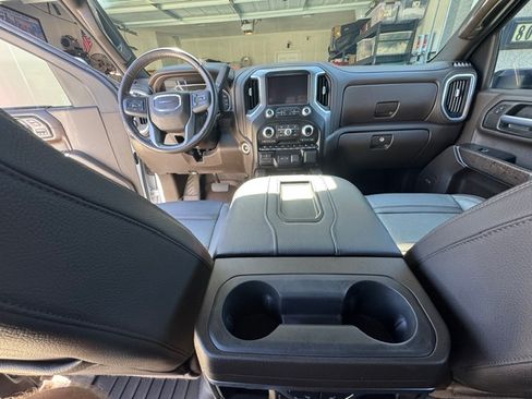 Used 2021 GMC Sierra 2500 Denali w/ Denali Ultimate Package AWD/4WD image 13