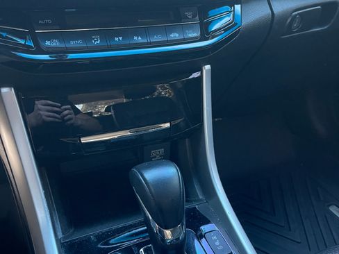 Used 2016 Honda Accord EX-L image 22