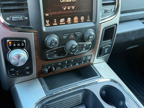 Used 2016 RAM 1500 Laramie w/ Convenience Group image 8