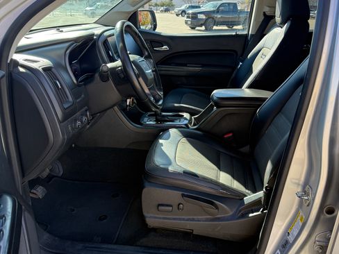 Used 2016 GMC Canyon SLE w/ All Terrain Package image 14