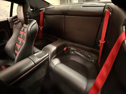 Used 2010 Ferrari California image 18