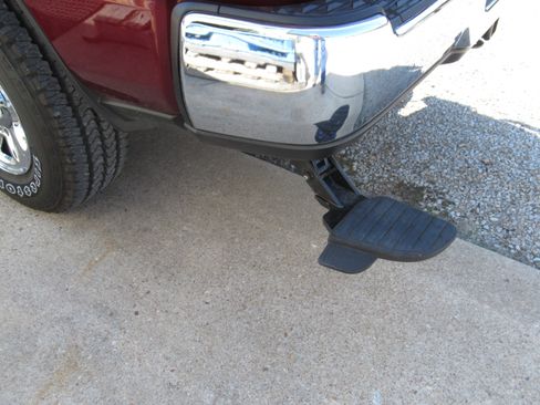 Used 2024 RAM 2500 Tradesman w/ Chrome Appearance Group image 13