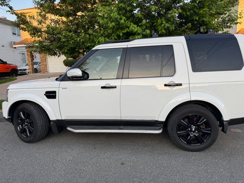 Used 2014 Land Rover LR4 HSE AWD/4WD image 6