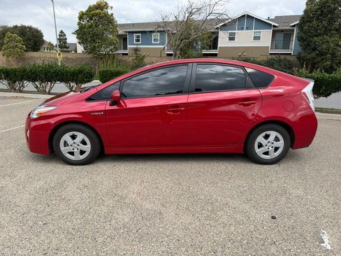 Used 2010 Toyota Prius Two image 2