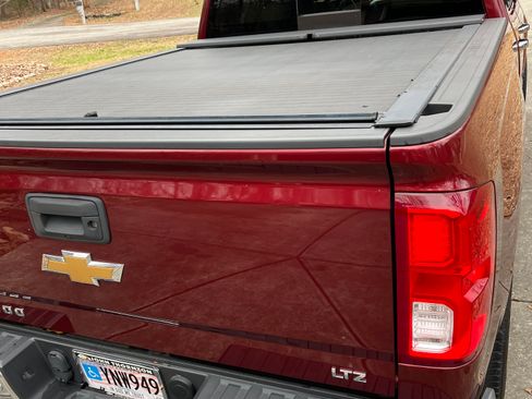 Used 2017 Chevrolet Silverado 1500 LTZ w/ Sport Package image 13