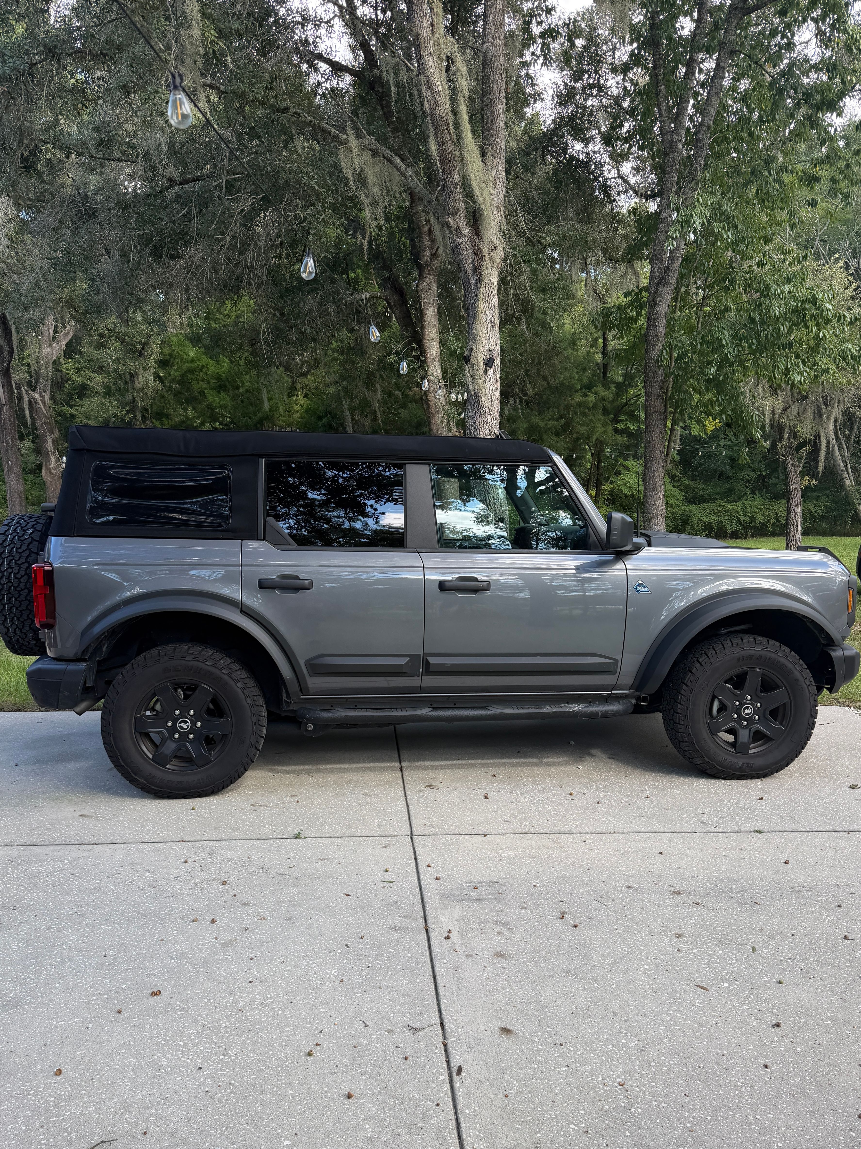 Used 2023 Ford Bronco Black Diamond AWD/4WD image 15