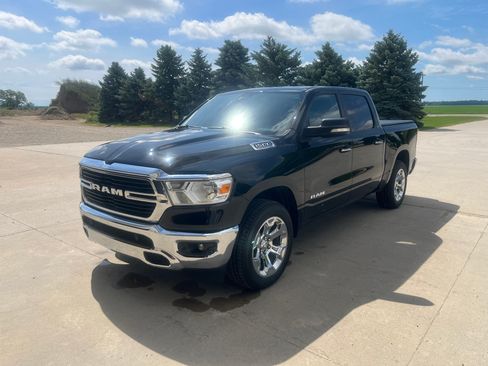 Used 2020 RAM 1500 Big Horn AWD/4WD image 6