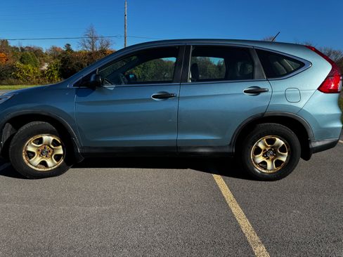 Used 2015 Honda CR-V LX image 4