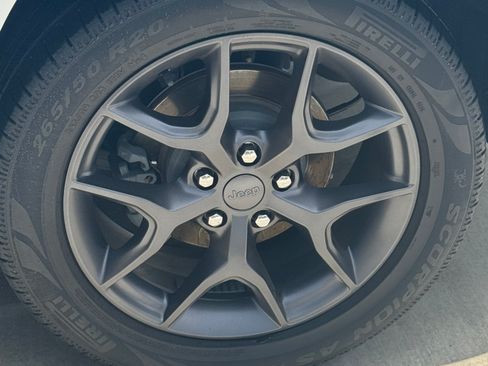 Used 2019 Jeep Grand Cherokee Limited X RWD image 9