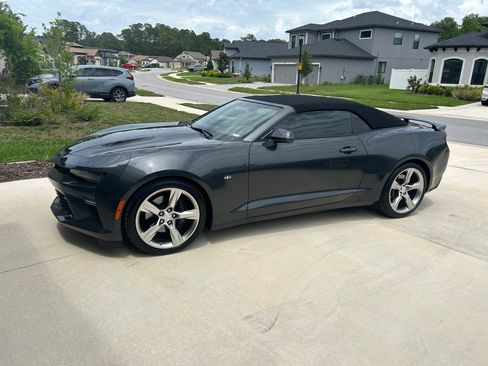 Used 2018 Chevrolet Camaro SS RWD image 1