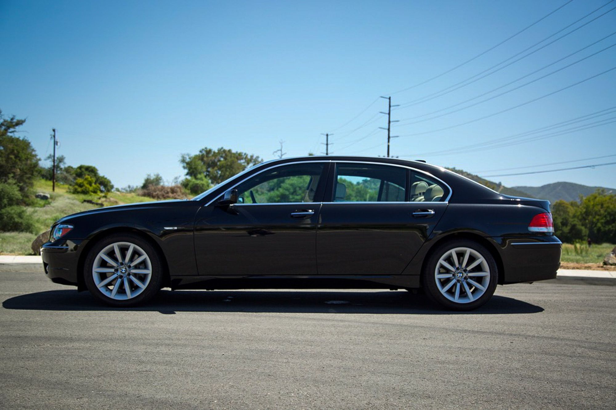 Used 2008 BMW 750Li RWD image 11