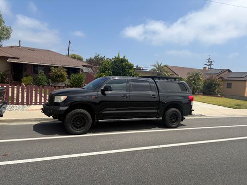 Used 2012 Toyota Tundra 4x4 CrewMax w/ TRD Off-Road Pkg image 10