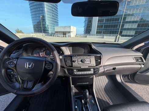 Used 2017 Honda Accord Sport Special Edition image 5