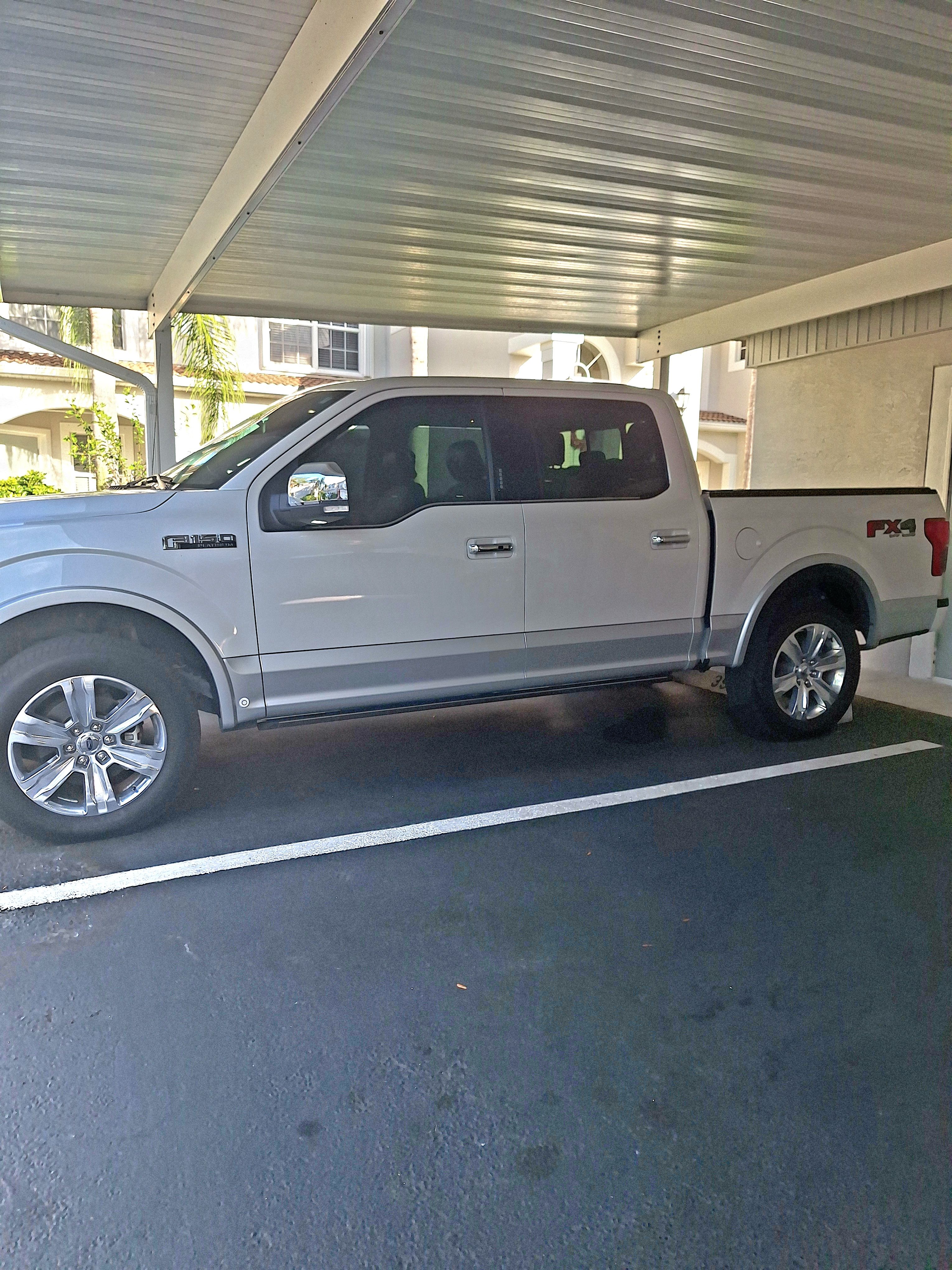 Used 2019 Ford F150 Platinum w/ Equipment Group 701A Luxury AWD/4WD image 12