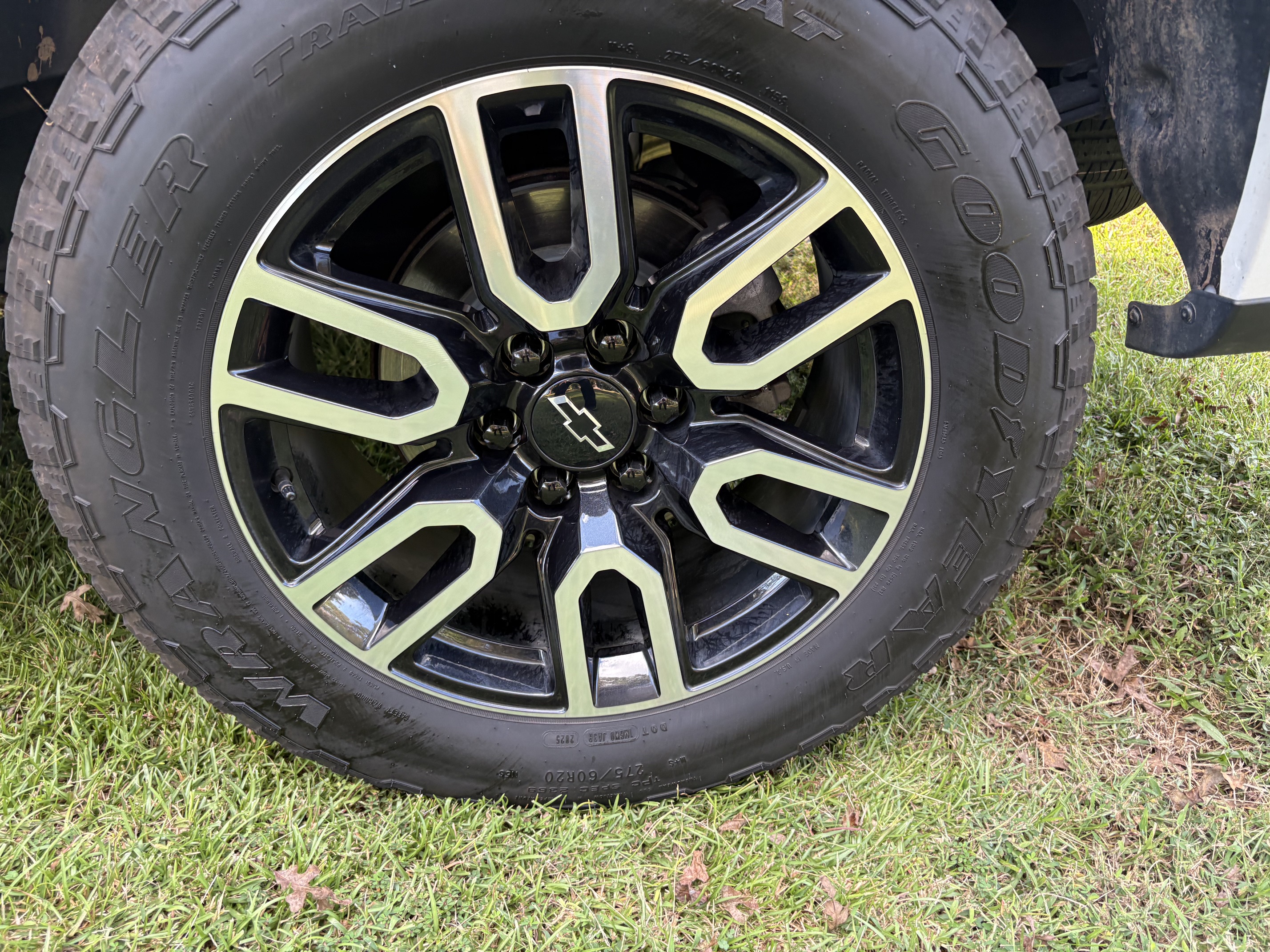 Used 2019 Chevrolet Silverado 1500 RST w/ All-Star Edition AWD/4WD image 12