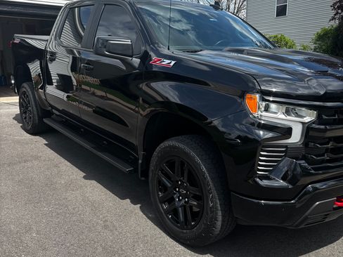 Used 2023 Chevrolet Silverado 1500 LT Trail Boss w/ Protection Package AWD/4WD image 4
