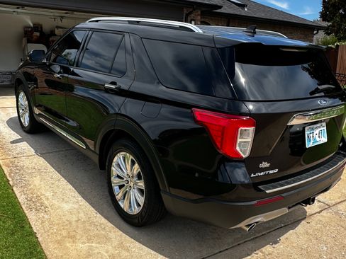 Used 2020 Ford Explorer Limited w/ Class III Trailer Tow Package AWD/4WD image 5