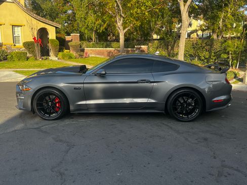 Used 2022 Ford Mustang GT Premium image 4