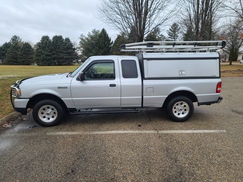 Used 2011 Ford Ranger XLT image 2