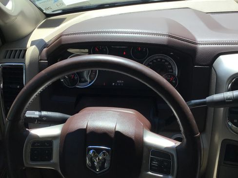 Used 2018 RAM 2500 Laramie image 16