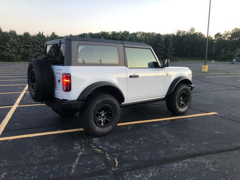 Used 2023 Ford Bronco 2-Door w/ Sasquatch Package image 9