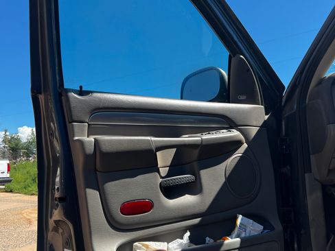 Used 2004 Dodge Ram 2500 Truck SLT w/ Trailer Tow Group image 10