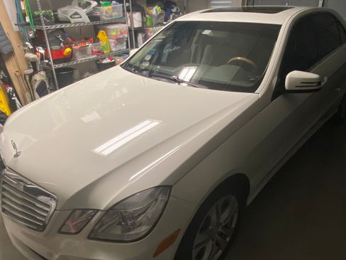 Used 2010 Mercedes-Benz E 350 4MATIC Sedan image 11