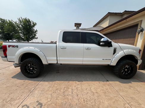 Used 2017 Ford F350 Platinum w/ Platinum Ultimate Package AWD/4WD image 2