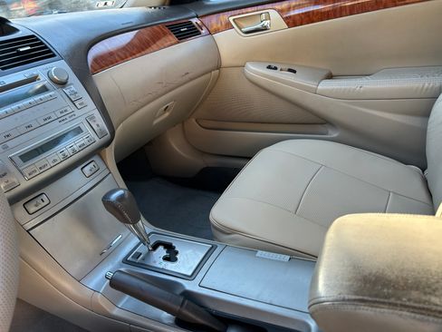 Used 2008 Toyota Solara SLE image 16