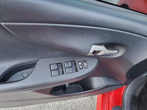 Used 2009 Toyota Corolla S image 12