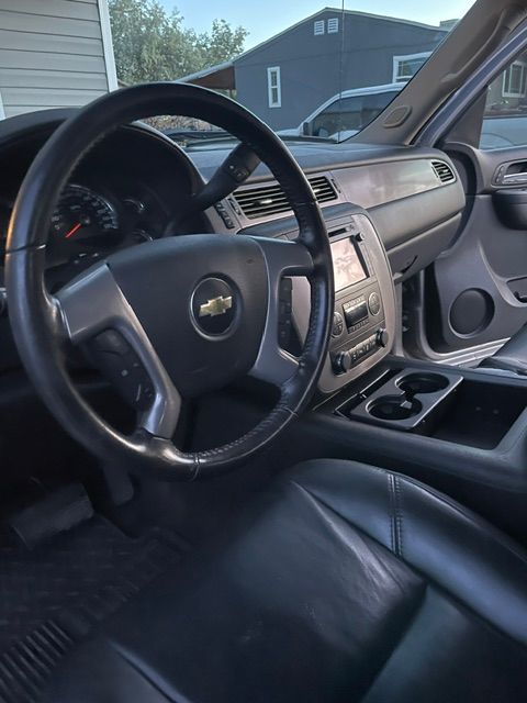 Used 2014 Chevrolet Silverado 2500 LTZ w/ LTZ Plus Package AWD/4WD image 14