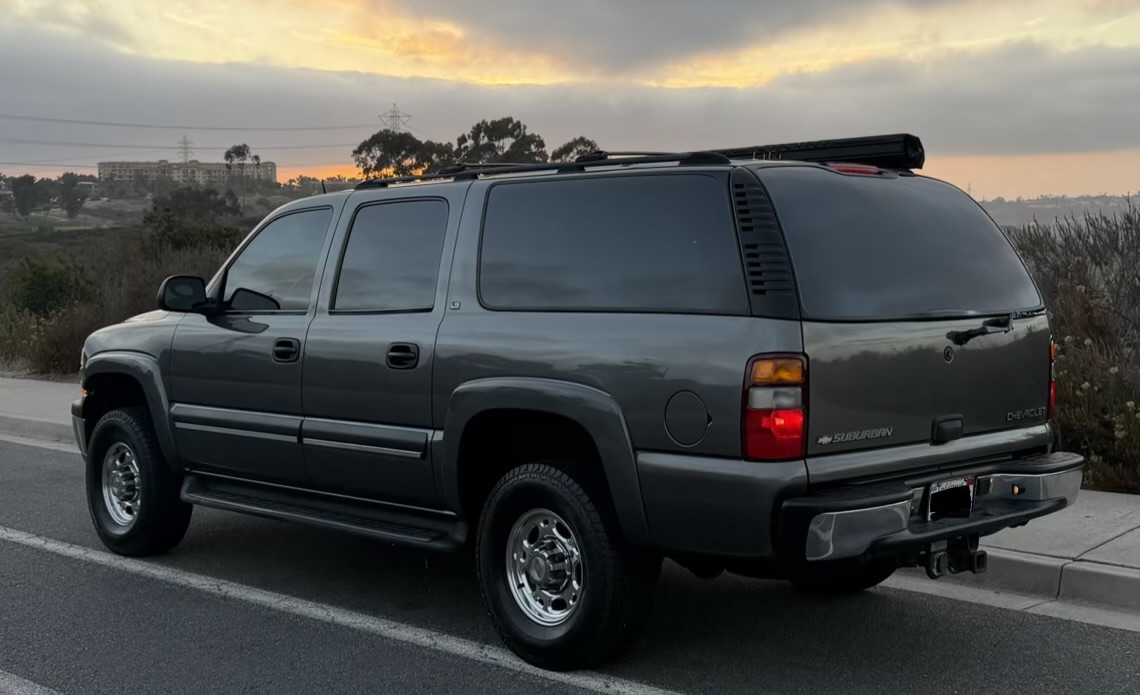 Used 2002 Chevrolet Suburban 2500 LS AWD/4WD image 4