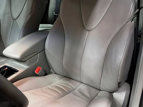 Used 2008 Toyota Camry Hybrid image 2