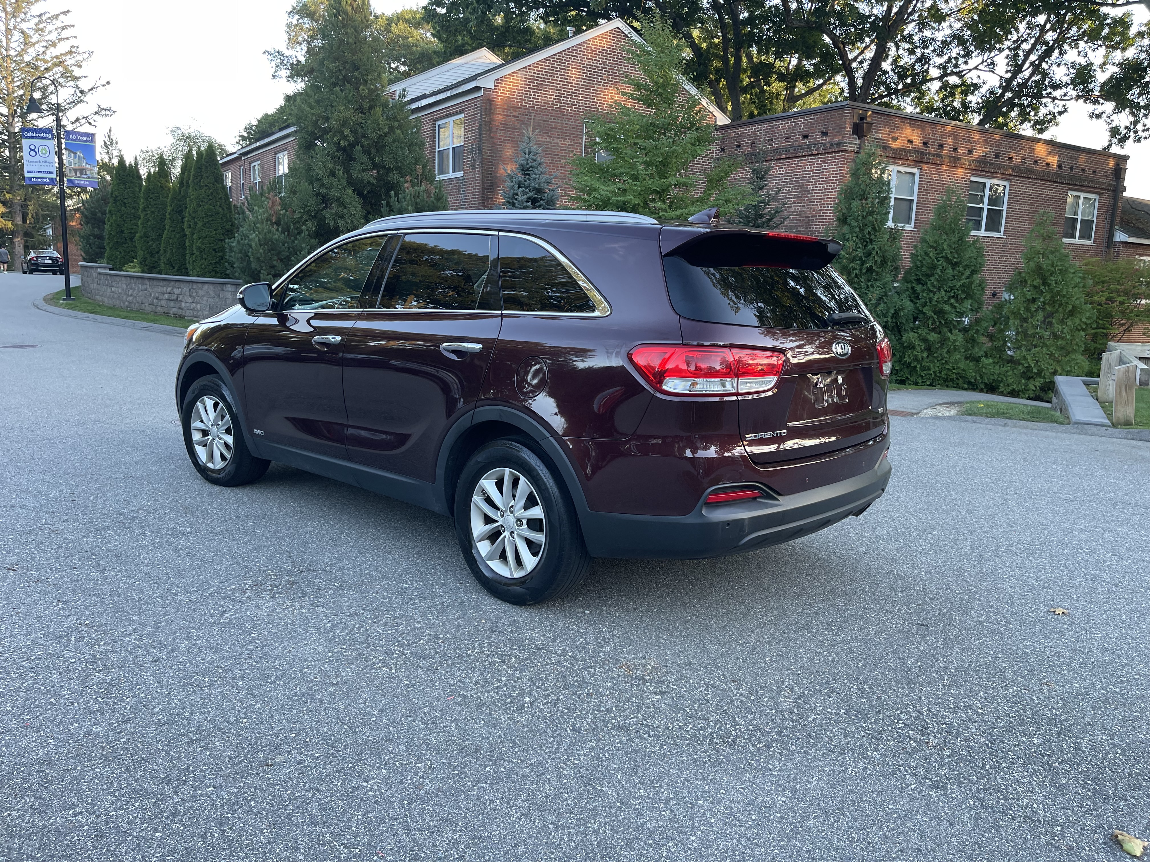 Used 2017 Kia Sorento AWD w/ LX Convenience Package image 5