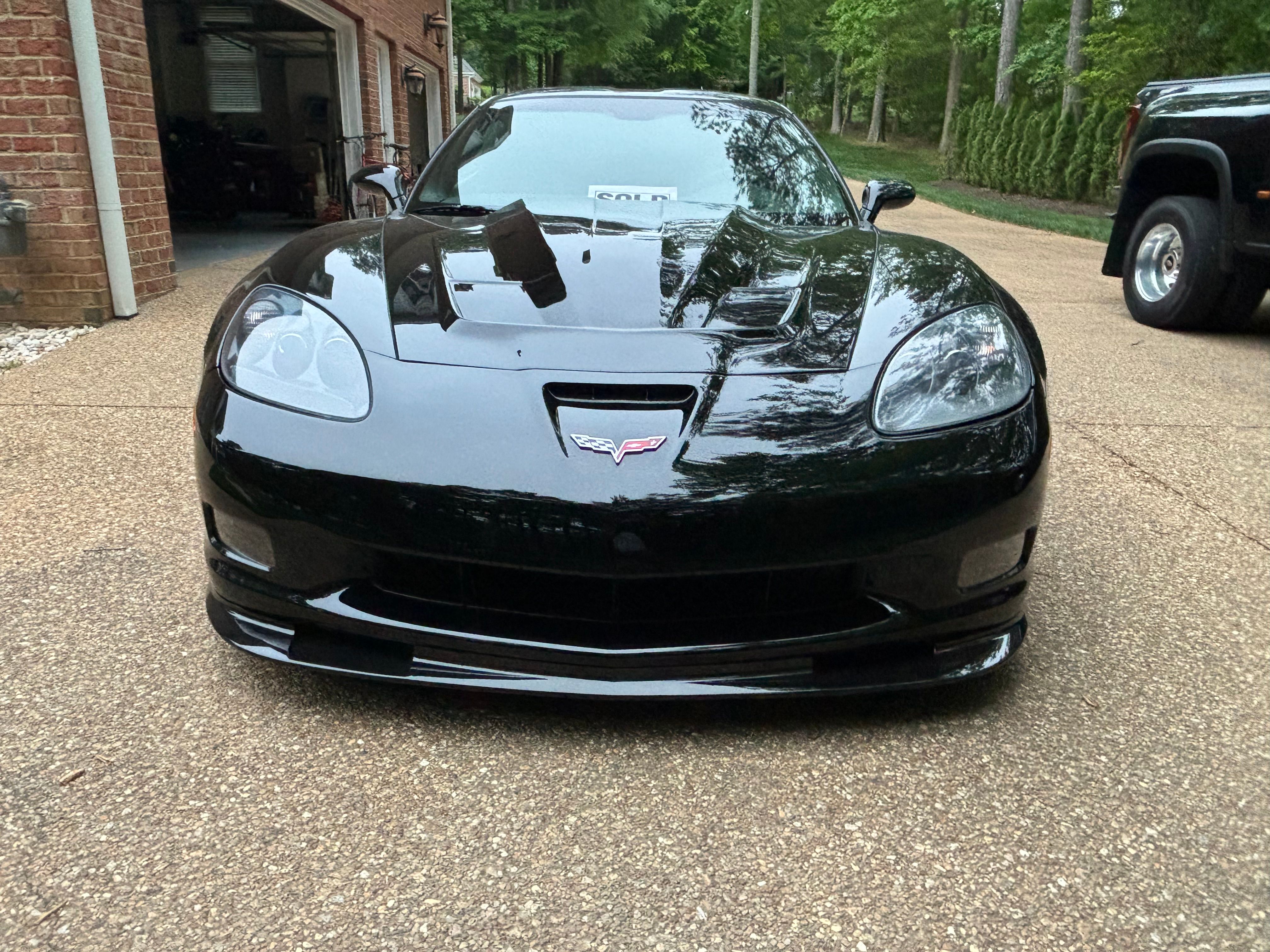 Used 2011 Chevrolet Corvette Z06 w/ Preferred Equipment Group RWD image 2