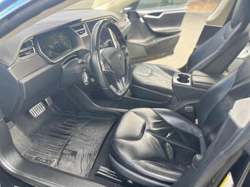 Used 2014 Tesla Model S 85 RWD image 12