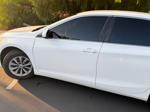 Used 2015 Toyota Camry LE FWD image 5