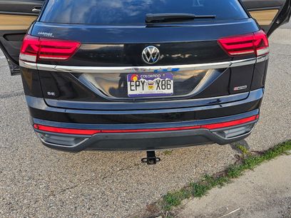 Used 2021 Volkswagen Atlas Cross Sport SE w/ Panoramic Sunroof Package