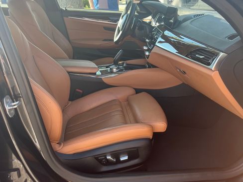 Used 2018 BMW 540i w/ M Sport Package image 14