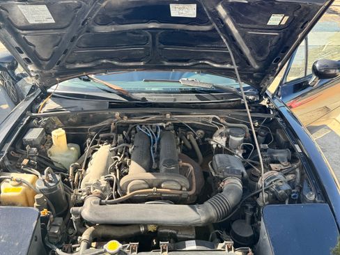 Used 1996 MAZDA MX-5 Miata RWD image 15