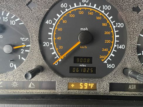 Used 1995 Mercedes-Benz SL 500 SL 500 Roadster 2D image 9