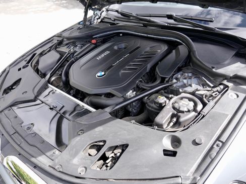 Used 2017 BMW 540i xDrive AWD/4WD image 27