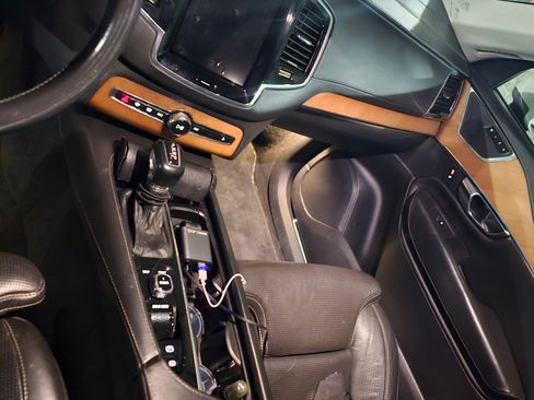 Used 2016 Volvo XC90 T6 Inscription image 13