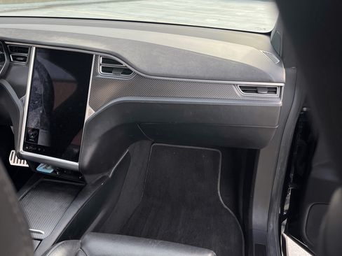 Used 2016 Tesla Model X Performance image 24