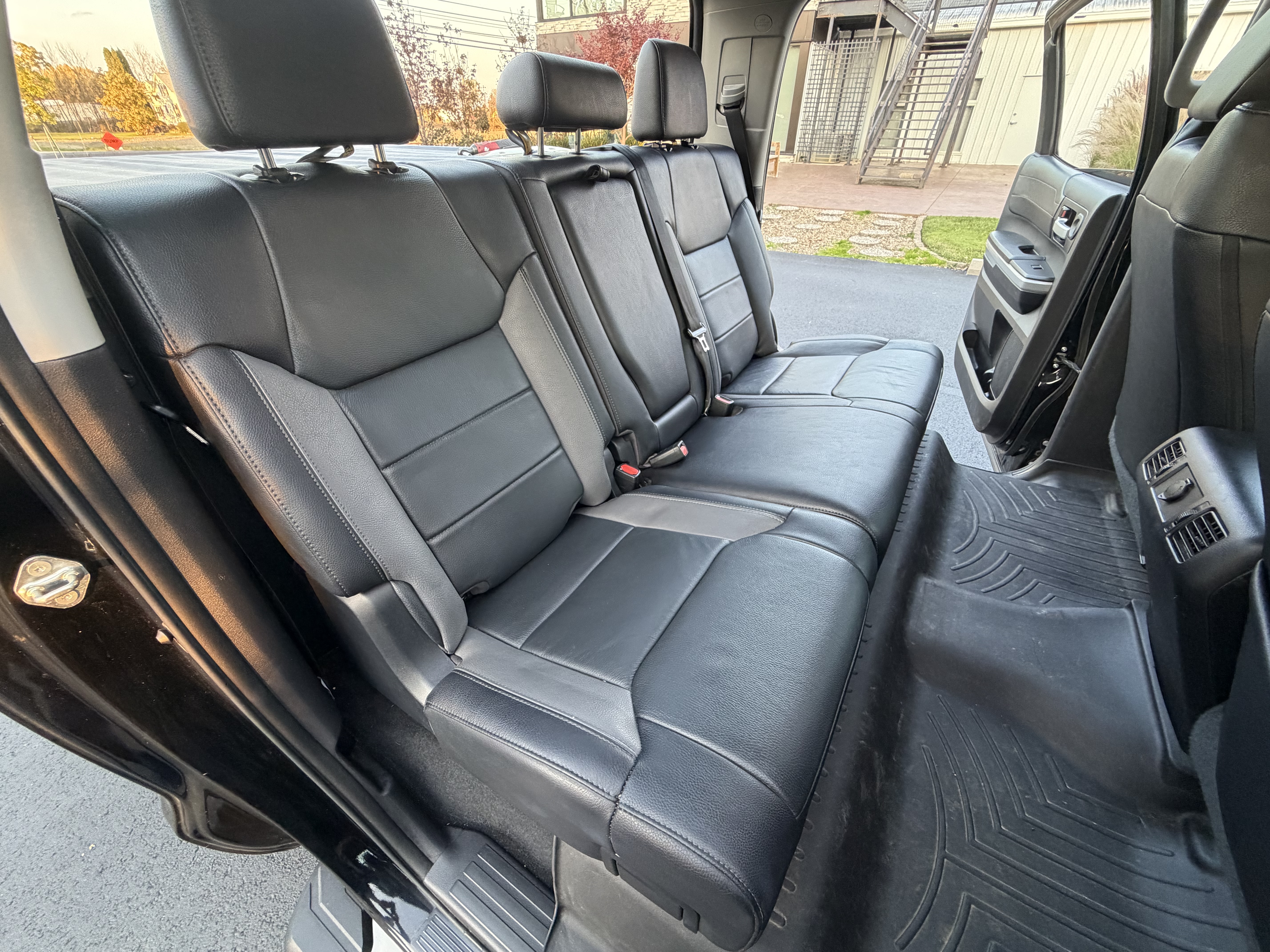 Used 2019 Toyota Tundra Limited w/ Limited Premium Package AWD/4WD image 24