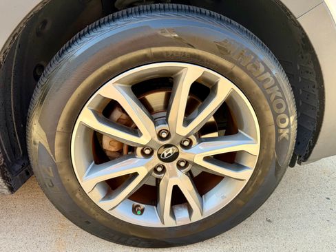 Used 2016 Hyundai Santa Fe Sport 2.0T FWD image 8